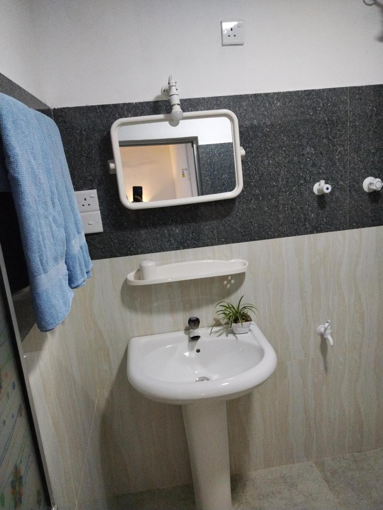 Nethmi Homestay & Restaurant Tangalle Esterno foto