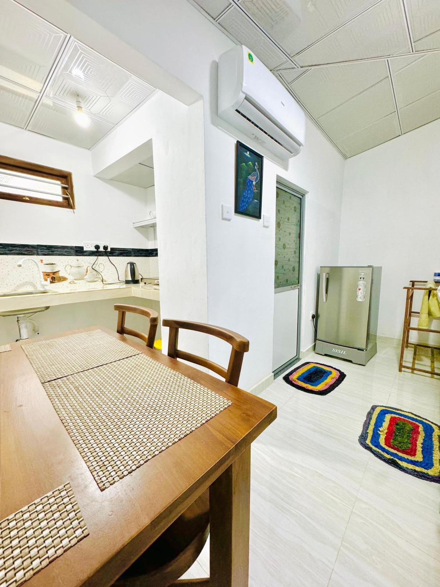 Nethmi Homestay & Restaurant Tangalle Esterno foto