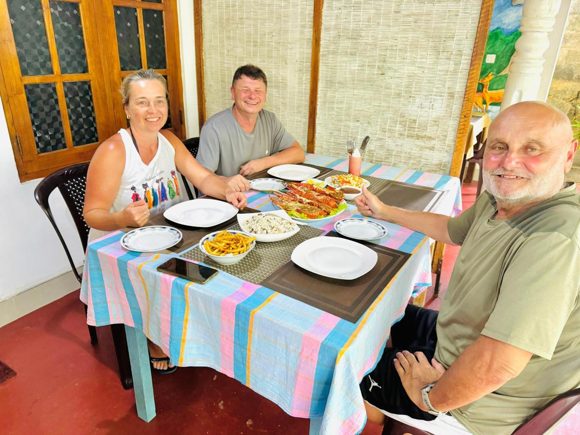 Nethmi Homestay & Restaurant Tangalle Esterno foto