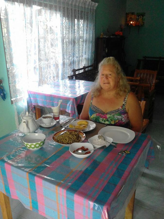 Nethmi Homestay & Restaurant Tangalle Esterno foto