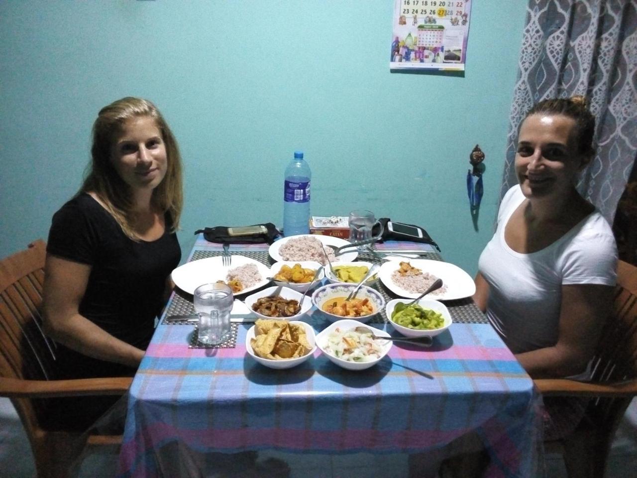Nethmi Homestay & Restaurant Tangalle Esterno foto